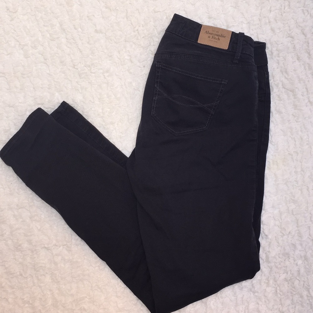 Abercrombie and Fitch dark navy skinny pants